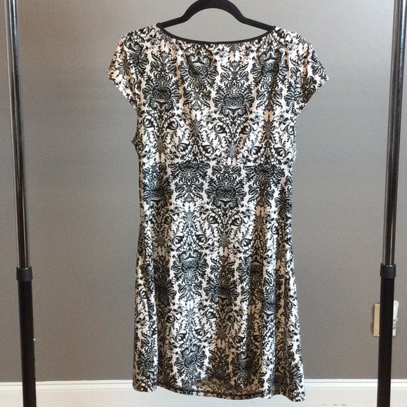 M ND Intimates damask cap sleeve lounge dress - Picture 2 of 15